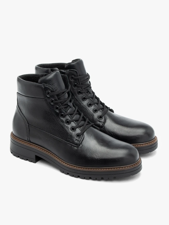 Schwarze Freizeitstiefel
