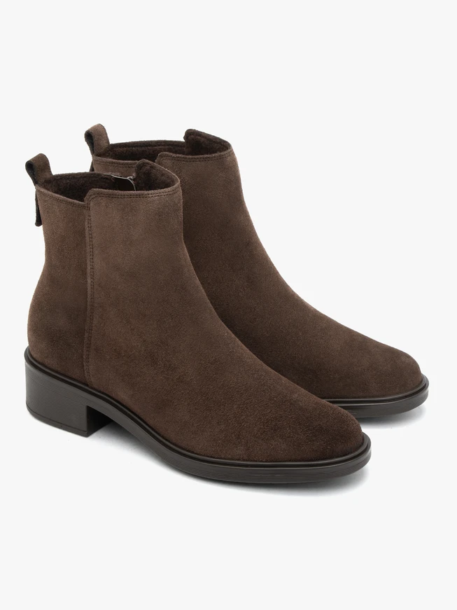 Dunkelbraune Velourslederstiefel