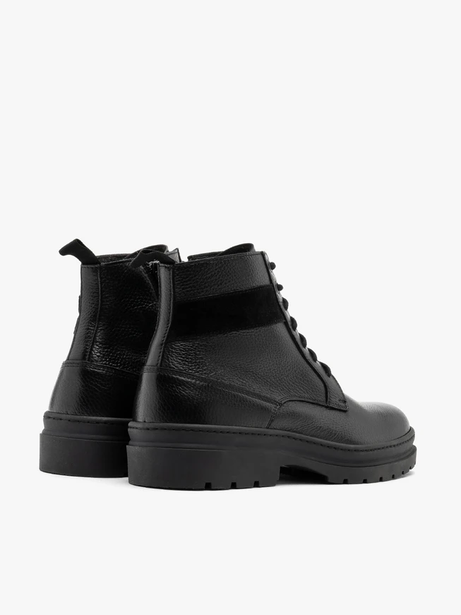 Schwarze Herrenstiefel im Freizeitstil