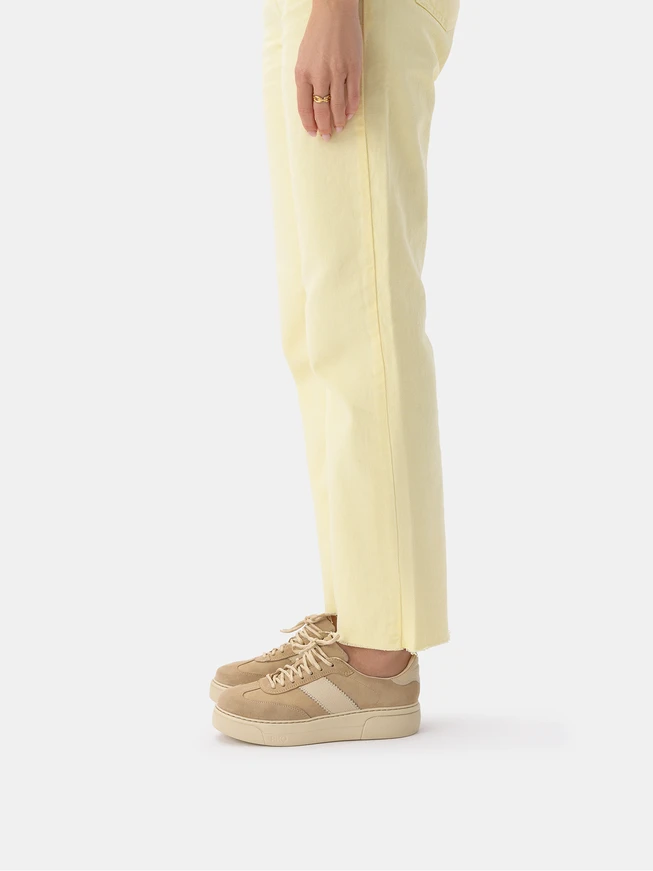 Beige Turnschuhe aus Leder und Velours