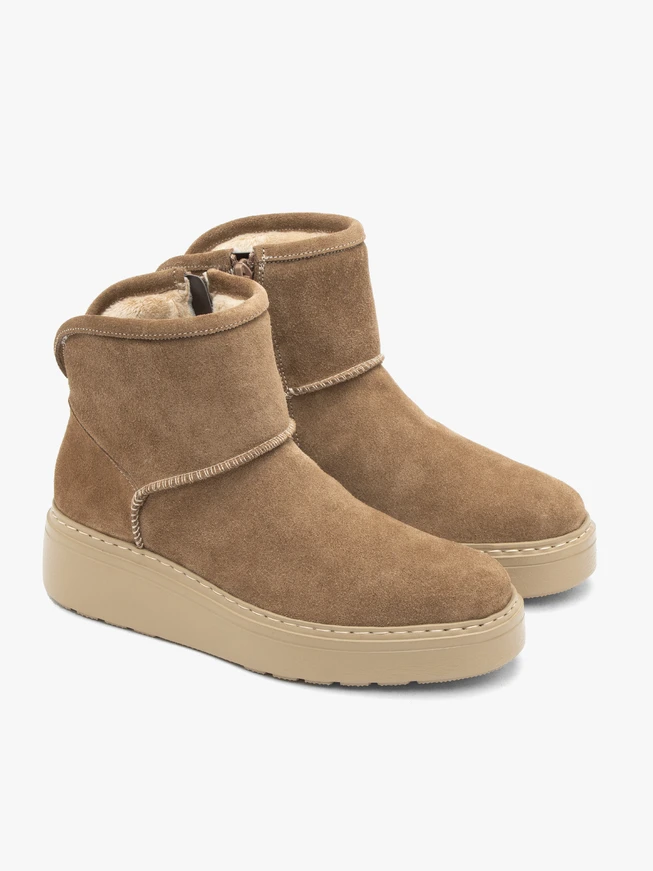 Beige women’s suede snow boots