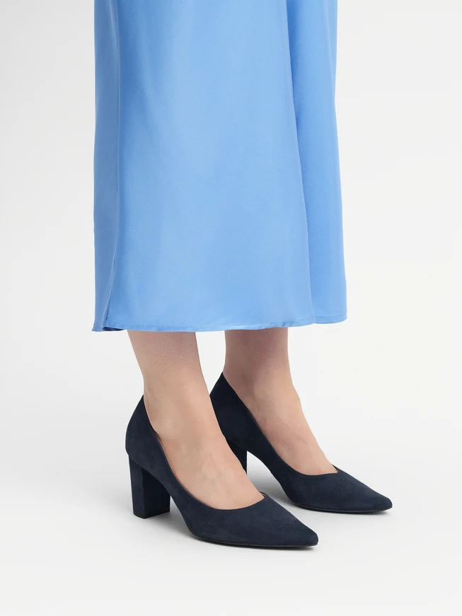 Marineblaue Stiletto-Pumps