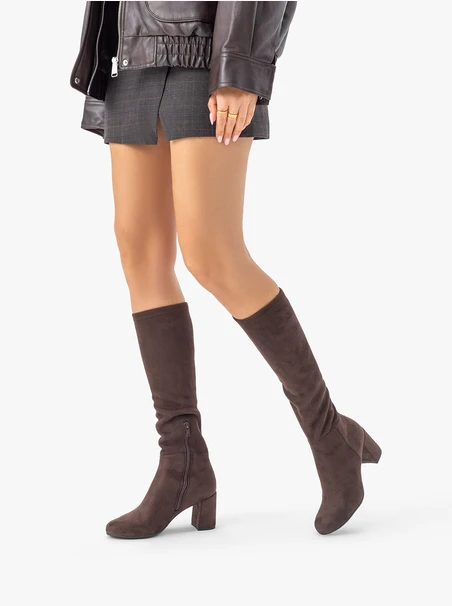 Women’s dark brown boots – narrow shaft