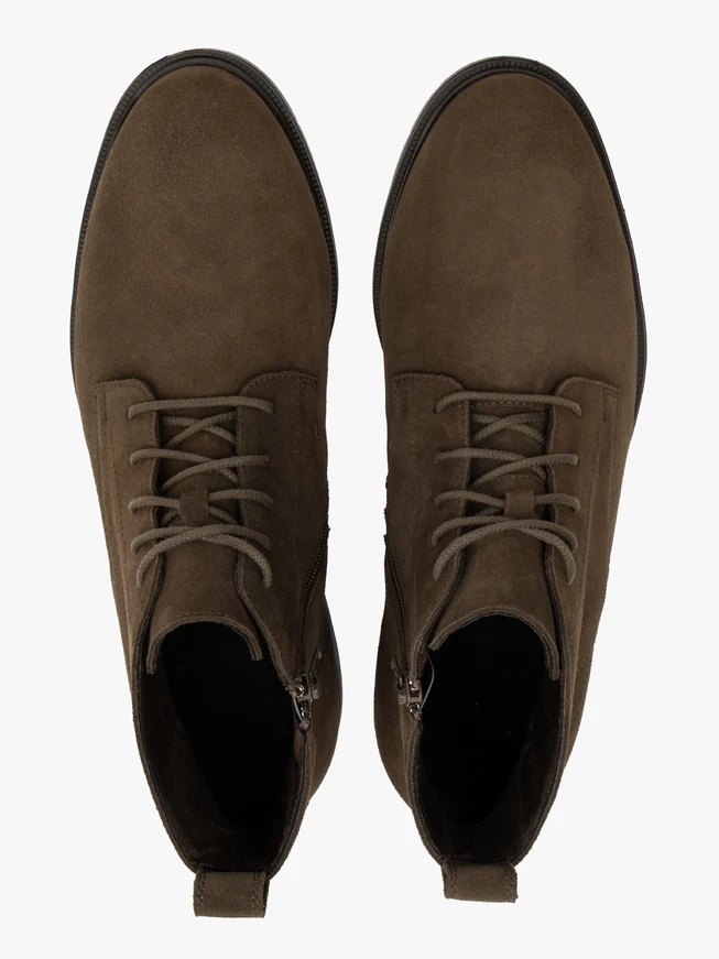 Green men’s suede boots