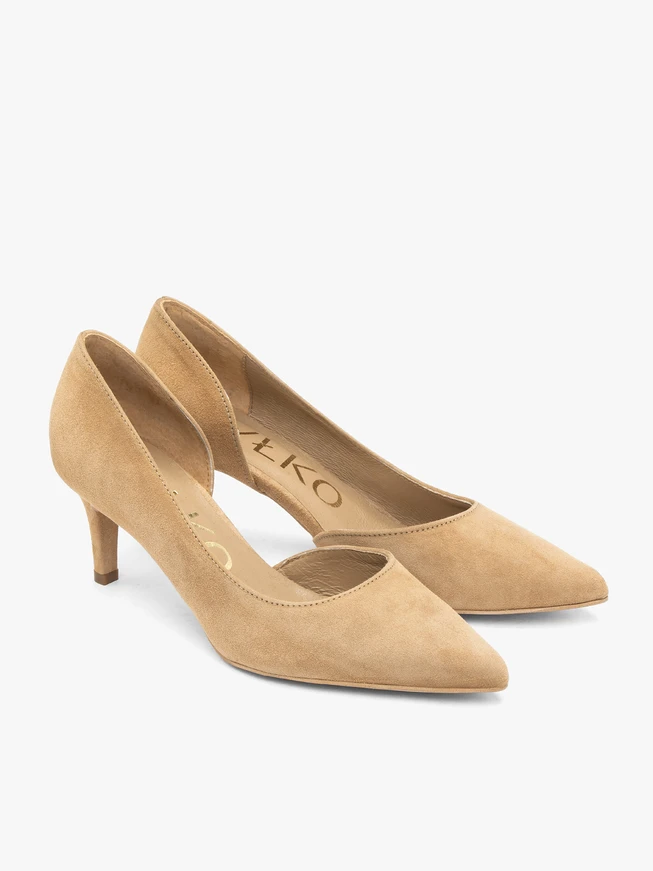 Beigefarbene Stiletto-Pumps