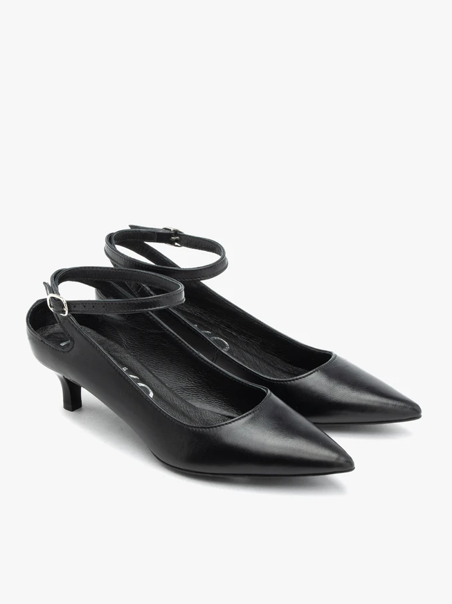 Schwarze Entenschwanz-Pumps
