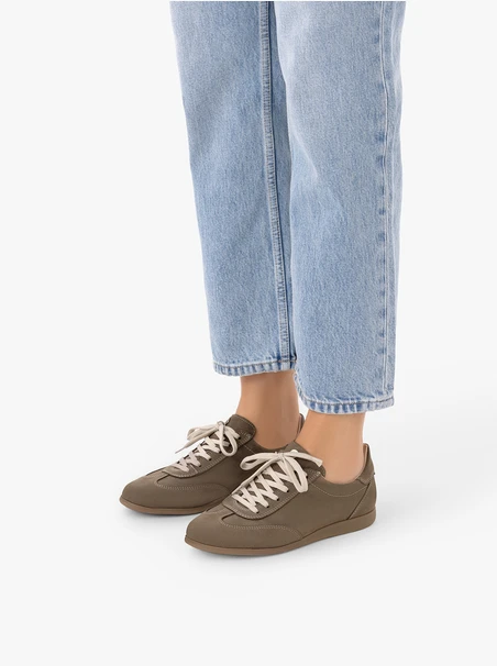 Women’s grey nubuck leather sport shoes