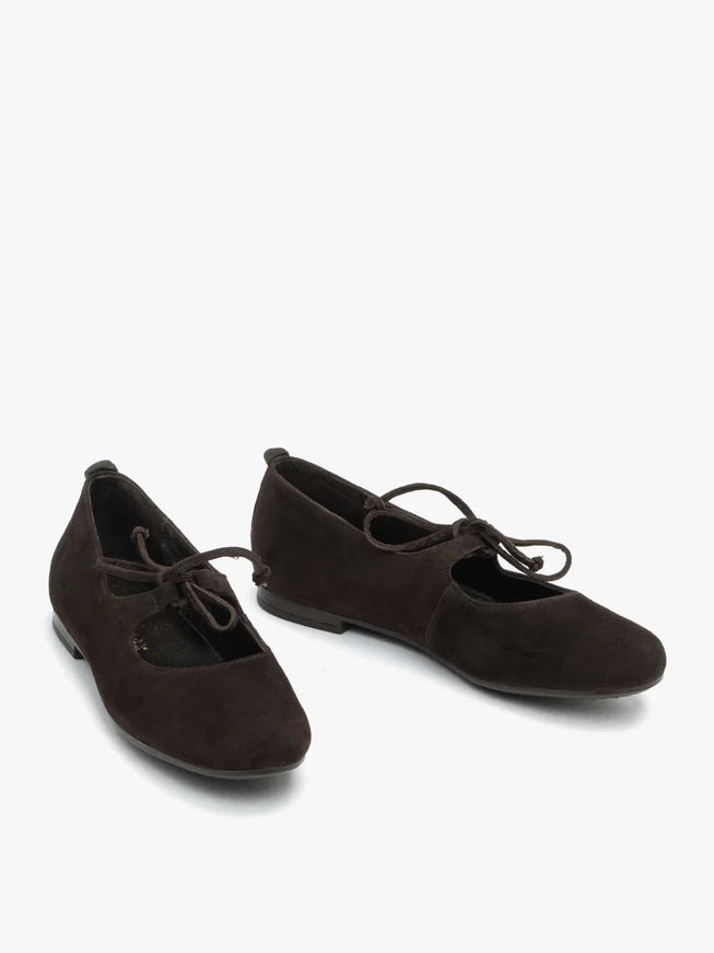 Dunkelbraune Schnür-Ballerinas