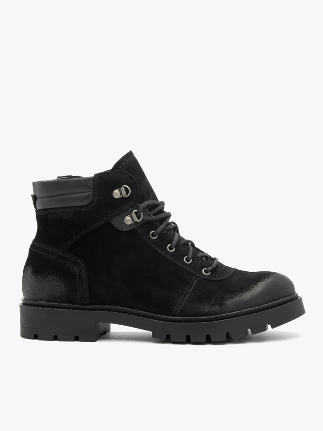 Schwarze isolierte Stiefel