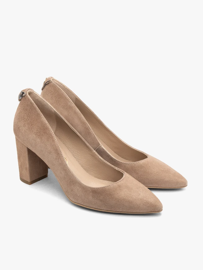 Beige Stiletto-Pumps mit Verzierung