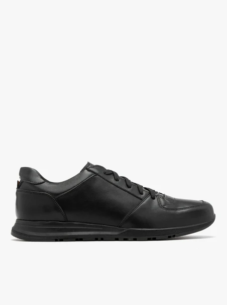 Schwarze Sportschuhe für Männer