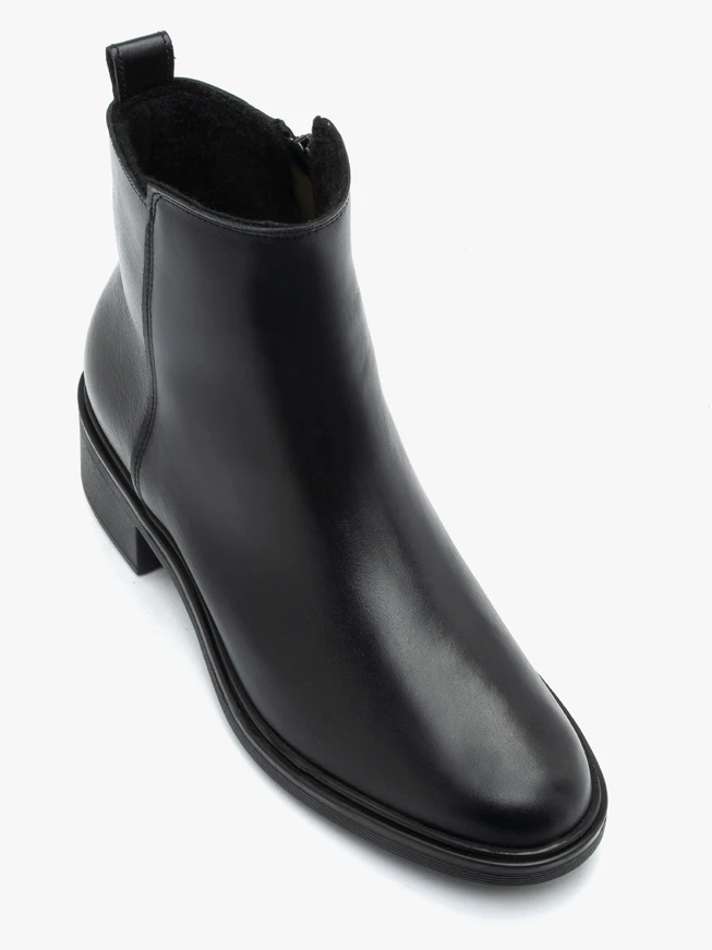 Black leather women's boots