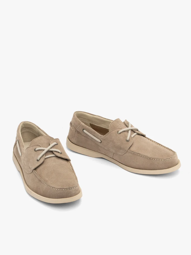Beigefarbene Schnürhalbschuhe