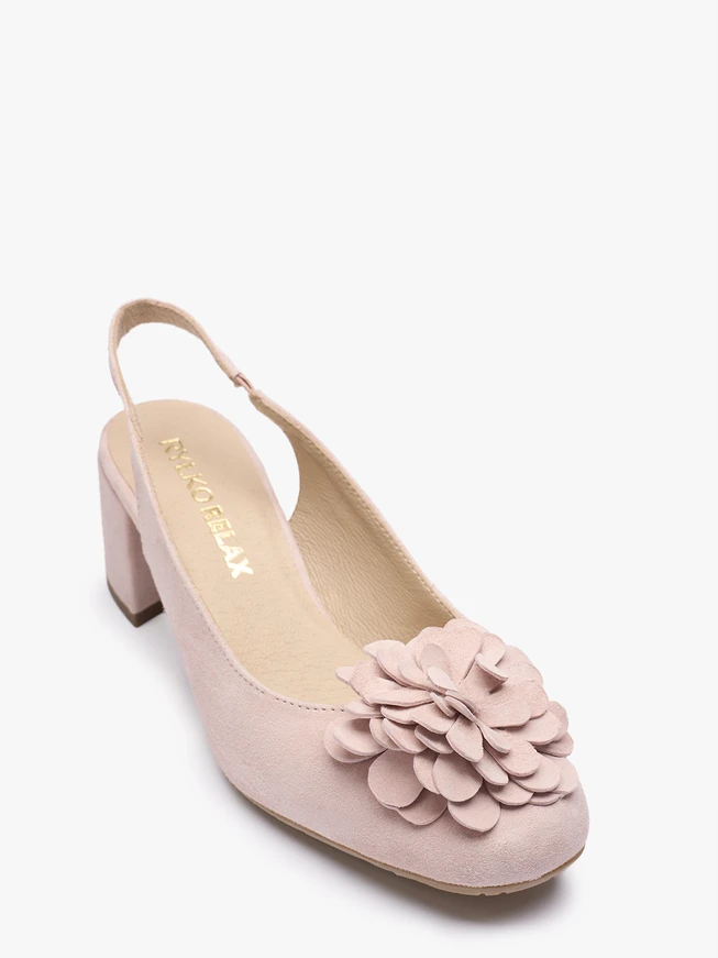 Hellrosa Slingback-Pumps ohne Absatz mit Blumenverzierung