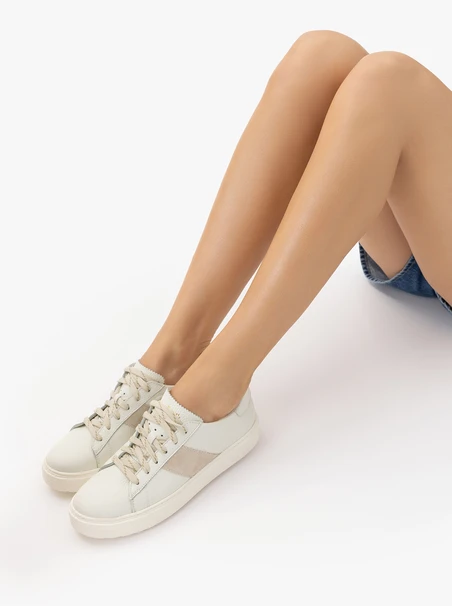 Cream Women’s Lace-Up Leather Shoes