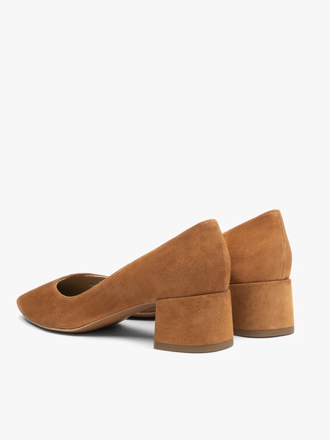 Rote Veloursleder-Pumps