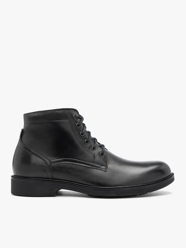 Men’s black boots