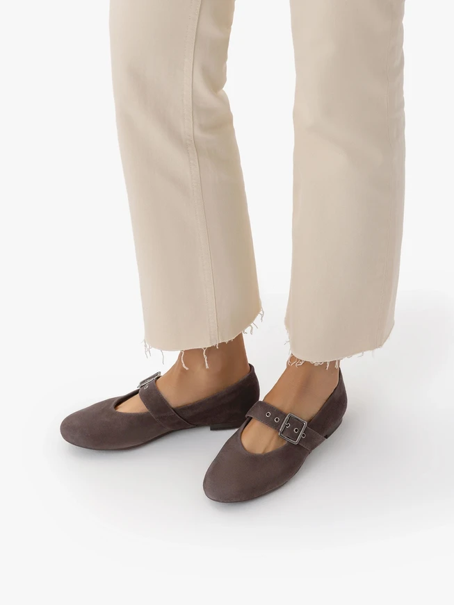 Dunkelbraune Ballerinas aus Veloursleder
