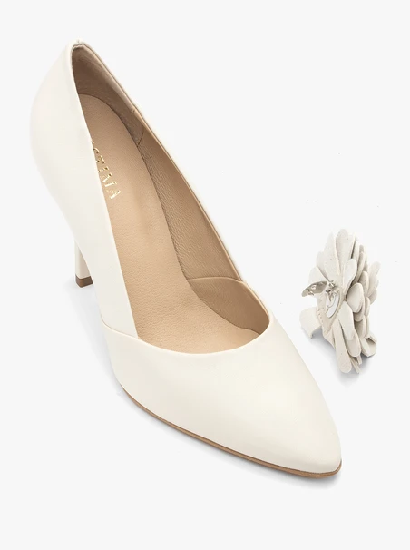 Cream Ryłko heels