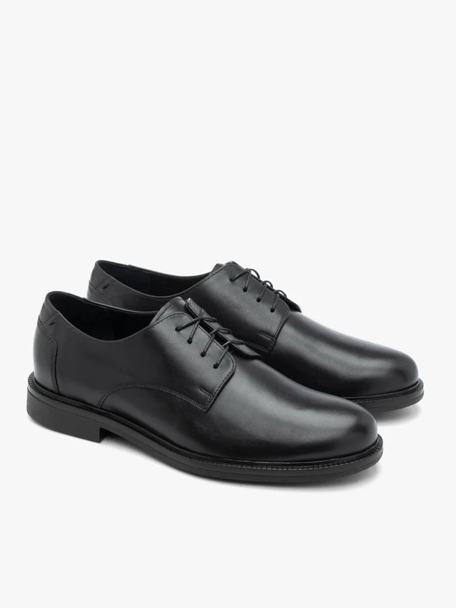 Schwarze Halbschuhe aus Leder zum Schnüren