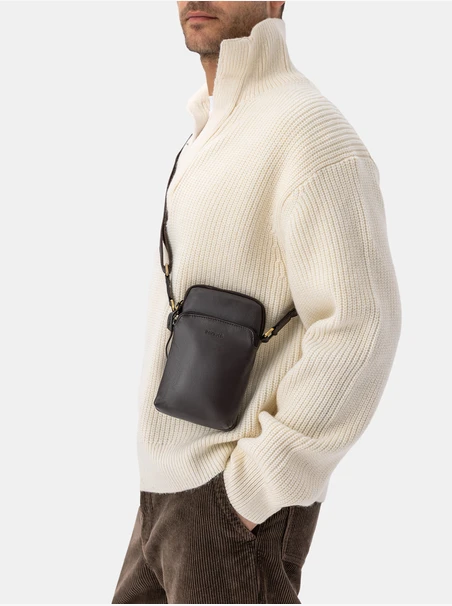 Kleine braune Herrentasche