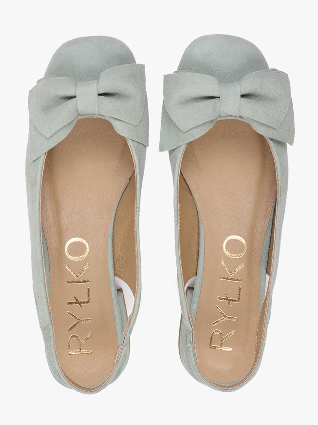 Seegrüne Slingback-Pumps ohne Absatz mit Schleife
