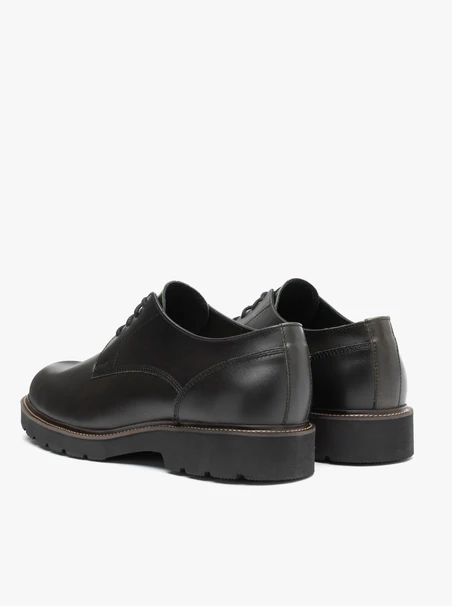Dunkelgrüne lässige Halbschuhe