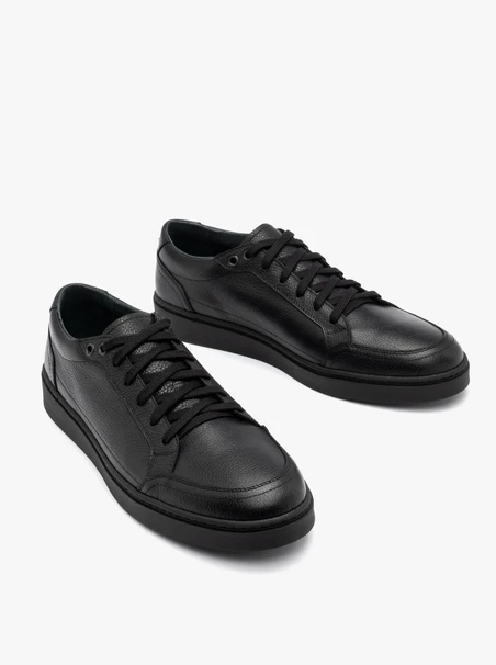 Schwarze Schnürschuhe für Männer