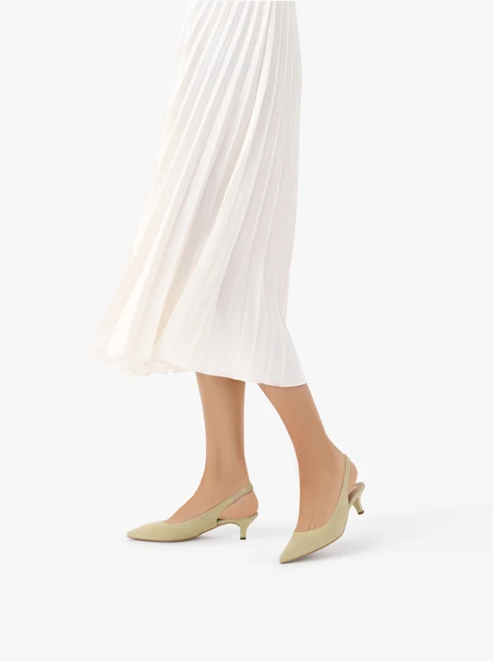 Jasnozielone czółenka slingback ze skóry welurowej