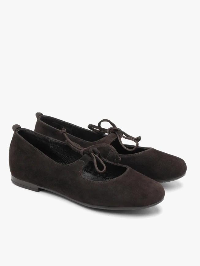 Dunkelbraune Schnür-Ballerinas