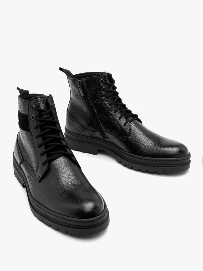 Schwarze Herrenstiefel im Freizeitstil
