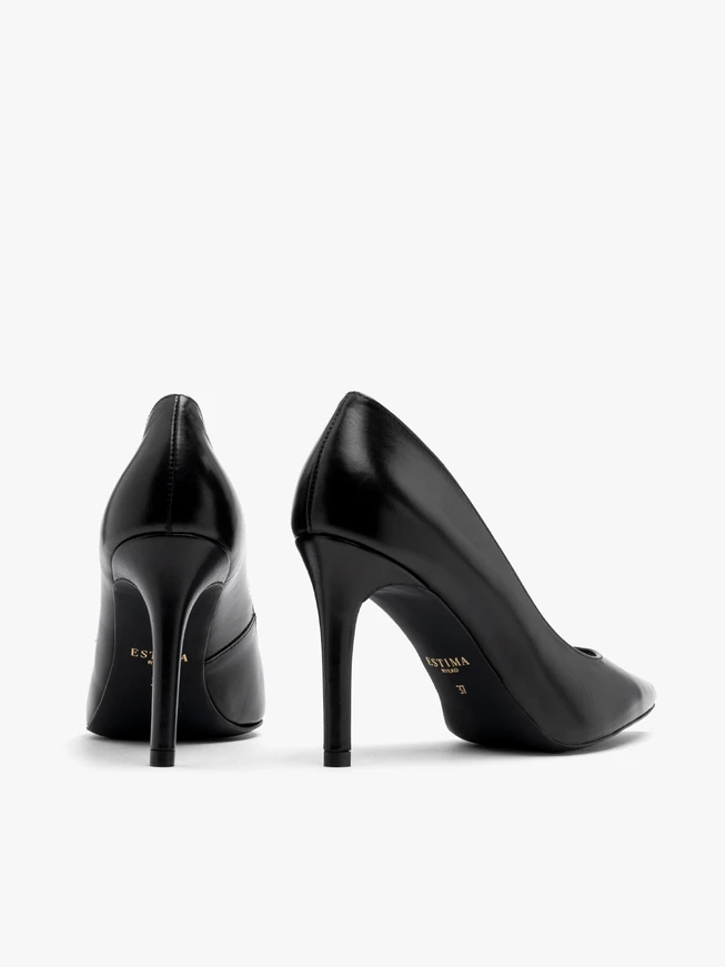 Black high stiletto pumps