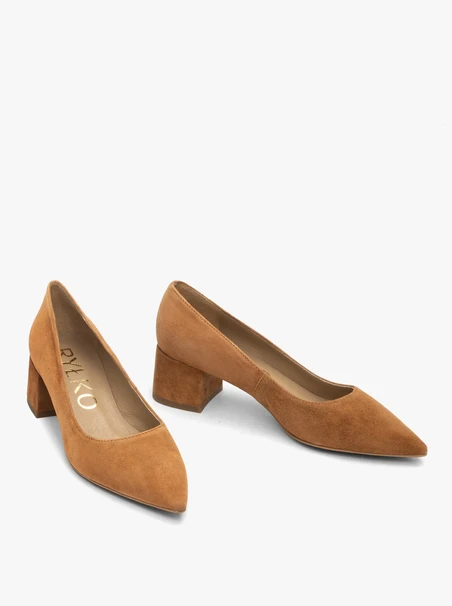Rote Veloursleder-Pumps
