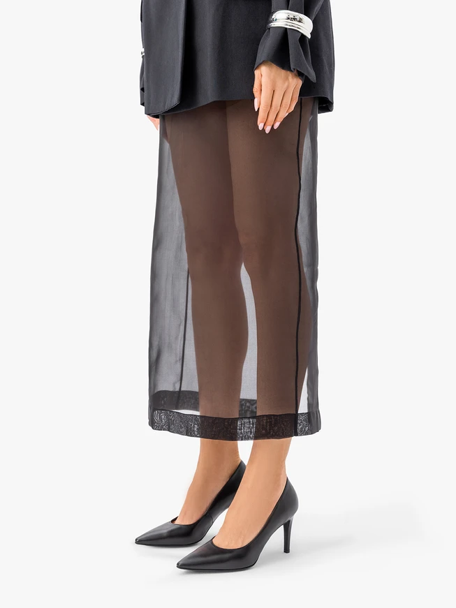 Stilettos aus schwarzem Leder