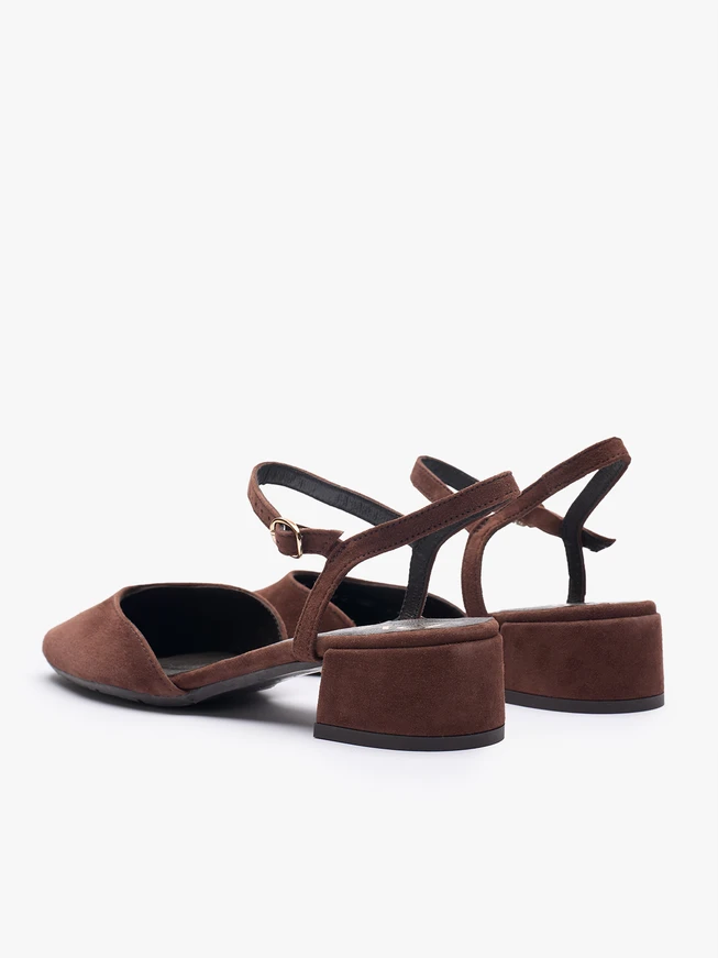 Dunkelbraune Slingback-Pumps mit niedrigem Schaft