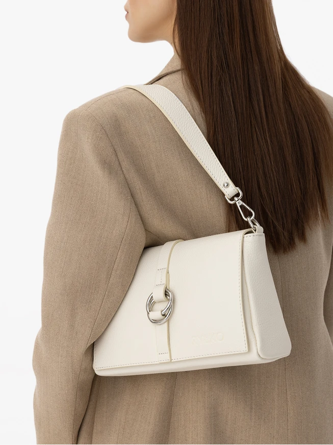 Cremefarbene Lederhandtasche