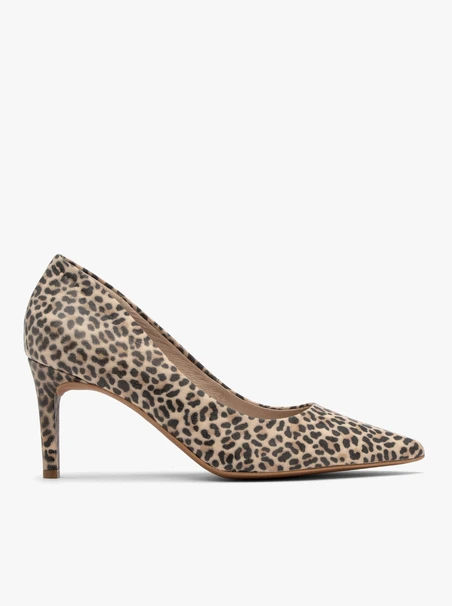 Leopard-print women’s pumps