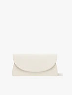 Clutch-Tasche aus cremefarbenem Leder mit Kettenverzierung