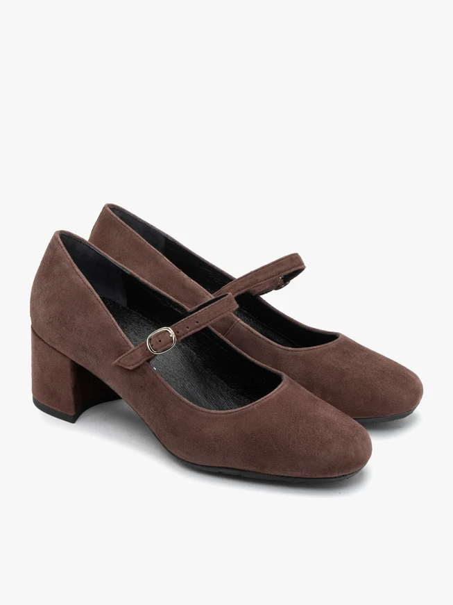 Braune Riemchenpumps