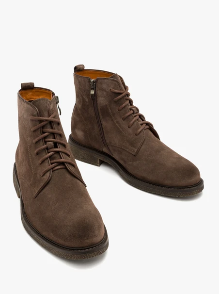 Brown wool insulated men's boots