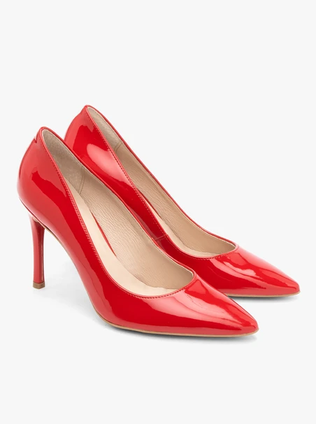 Red patent high-stiletto pumps