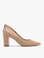 Beigefarbene Pumps mit Stiletto-Absatz