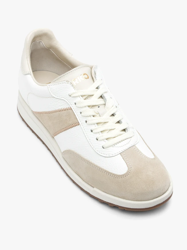 Sportliche Halbschuhe in Creme und Beige
