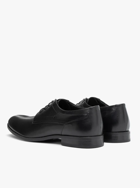Schwarze formelle Schuhe zum Schnüren