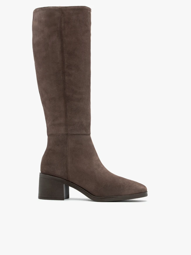 Braune Velourslederstiefel