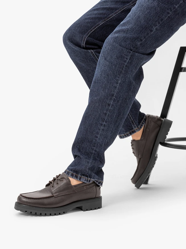 Ciemnobrązowe półbuty boat shoes