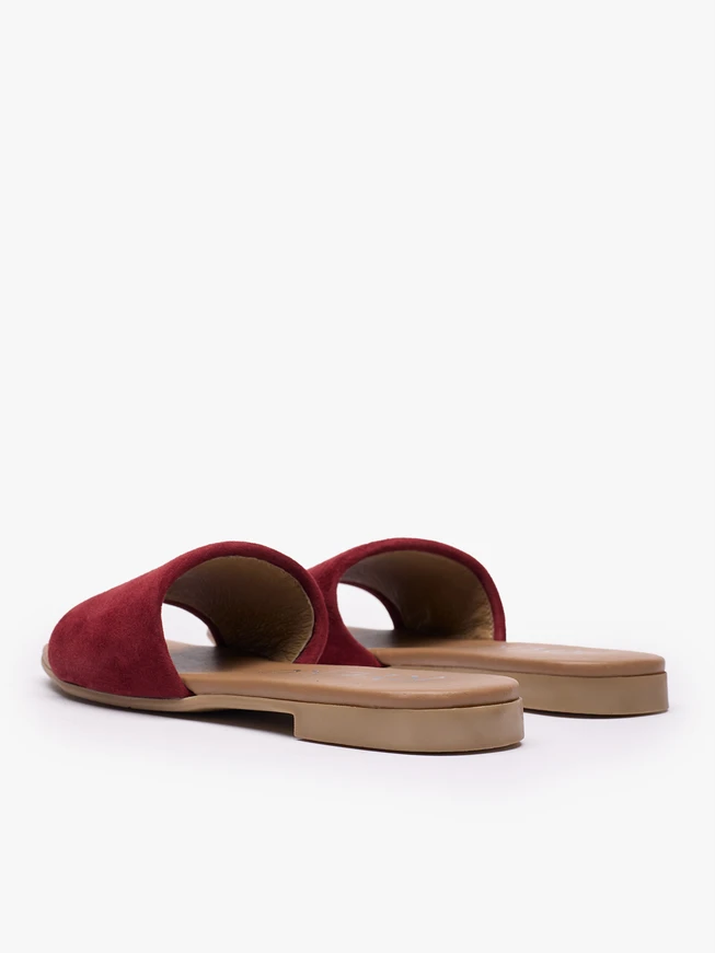 Flache Flip-Flops aus kastanienbraunem Veloursleder