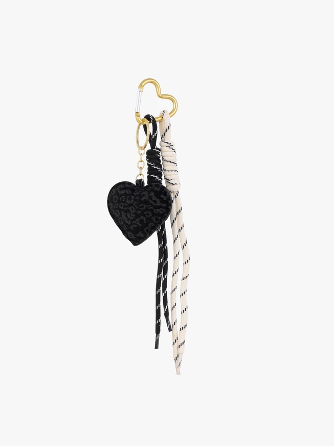 Black heart keychain