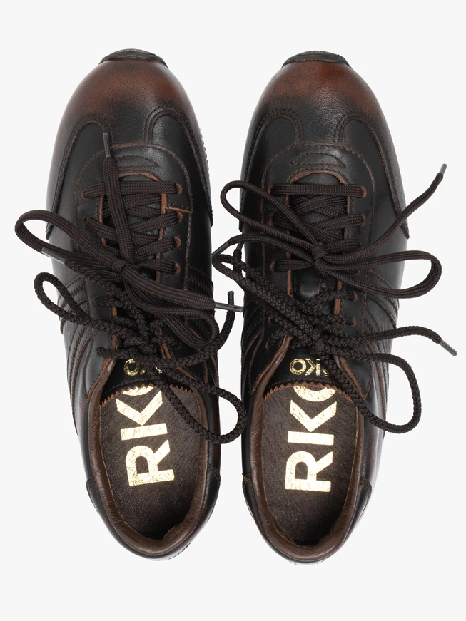 Shaded sports half shoes