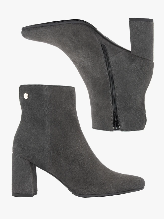 Graue Veloursstiefel mit Absatz
